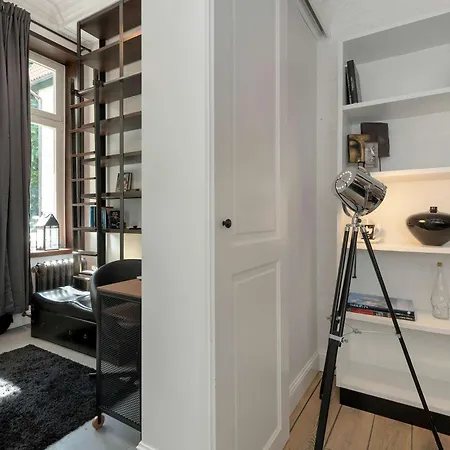 Luxurious With Parking And Garden Near The Sea In By Renters Prestige Lägenhet