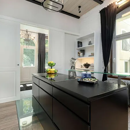 Lägenhet Luxurious With Parking And Garden Near The Sea In By Renters Prestige Sopot