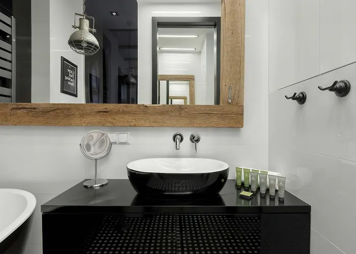 Luxurious With Parking And Garden Near The Sea In By Renters Prestige アパート ソポト