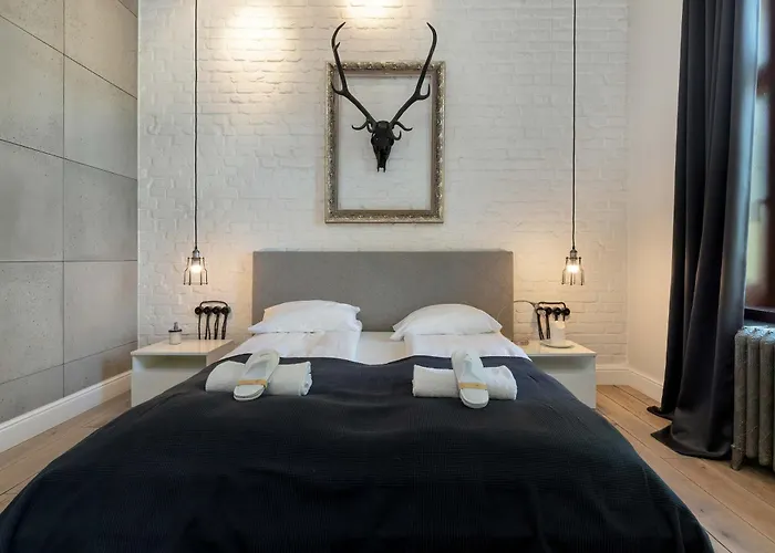 Apartamento Luxurious With Parking And Garden Near The Sea In By Renters Prestige