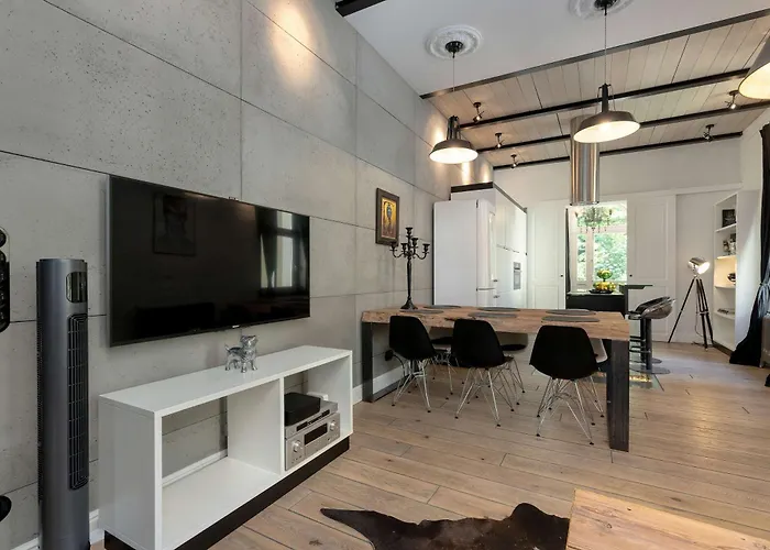 アパート Luxurious With Parking And Garden Near The Sea In By Renters Prestige