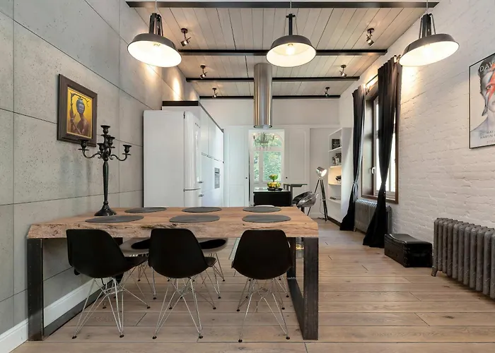 Luxurious With Parking And Garden Near The Sea In By Renters Prestige アパート ソポト